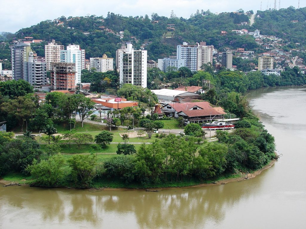 Rio Itajaí-Açu